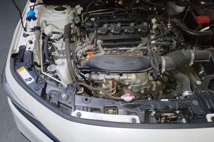 Used Honda Civic 2023 240TURBO CVT Dynamic Edition Engine Bay Right