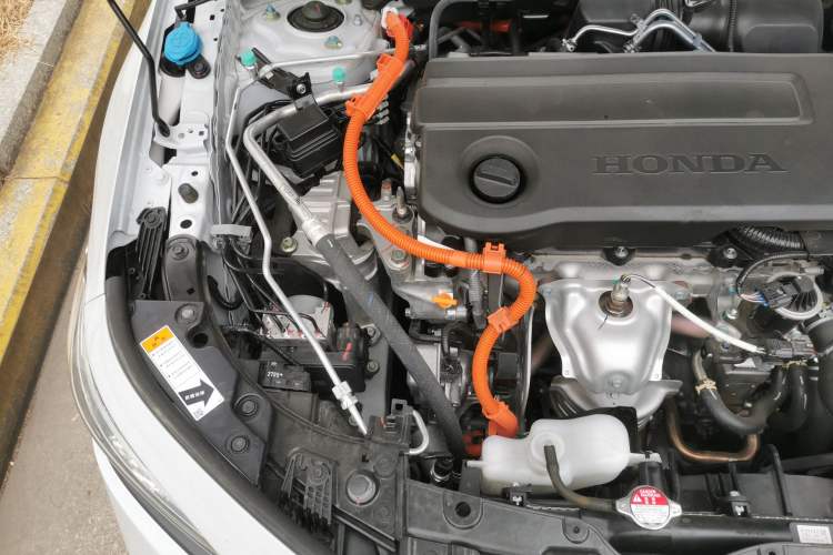 Used Honda Civic 2023 2.0L eHEV Pioneer Edition Engine Bay Right