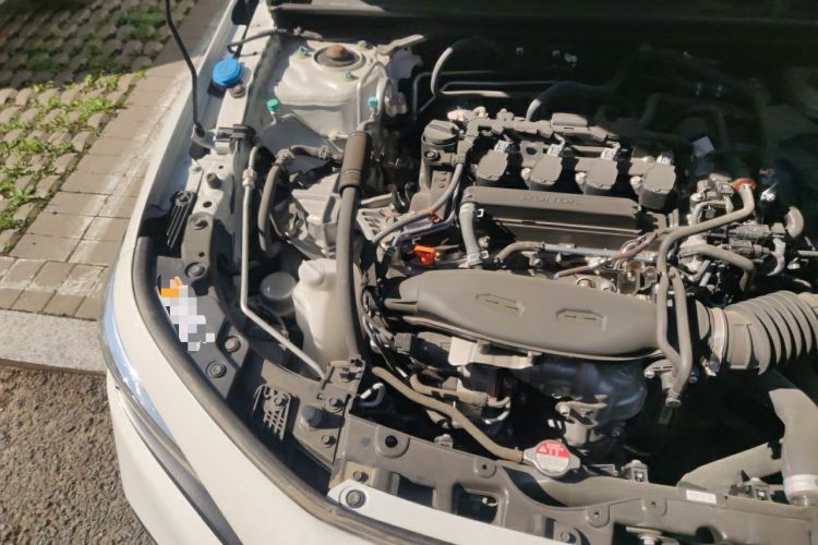 Used Honda Civic 2023 240TURBO CVT Dynamic Edition Engine Bay Right
