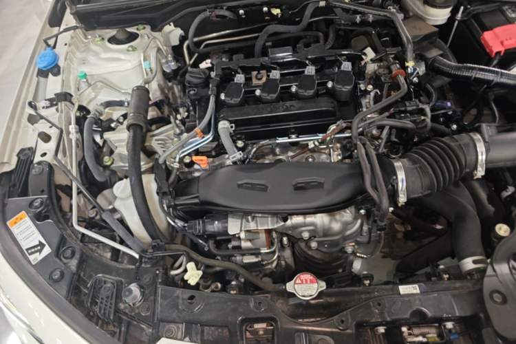 Used Honda Civic 2023 240TURBO CVT Dynamic Edition Engine Bay Right