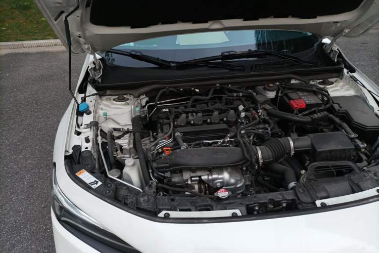 Used Honda Civic 2023 240TURBO CVT Dynamic Edition Engine Bay Right
