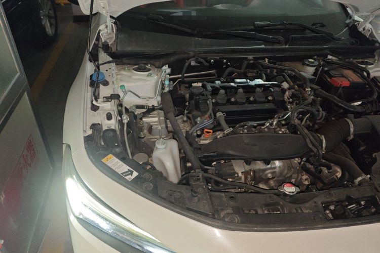 Used Honda Civic 2023 240TURBO CVT Dynamic Edition Engine Bay Right