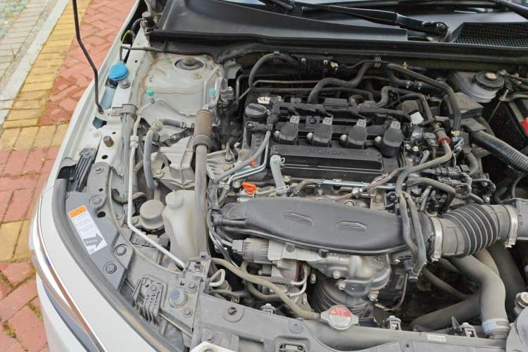 Used Honda Civic 2023 240TURBO CVT Dynamic Edition Engine Bay Right