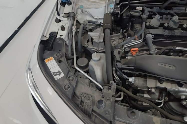 Used Honda Civic 2023 240TURBO CVT Dynamic Edition Engine Bay Right