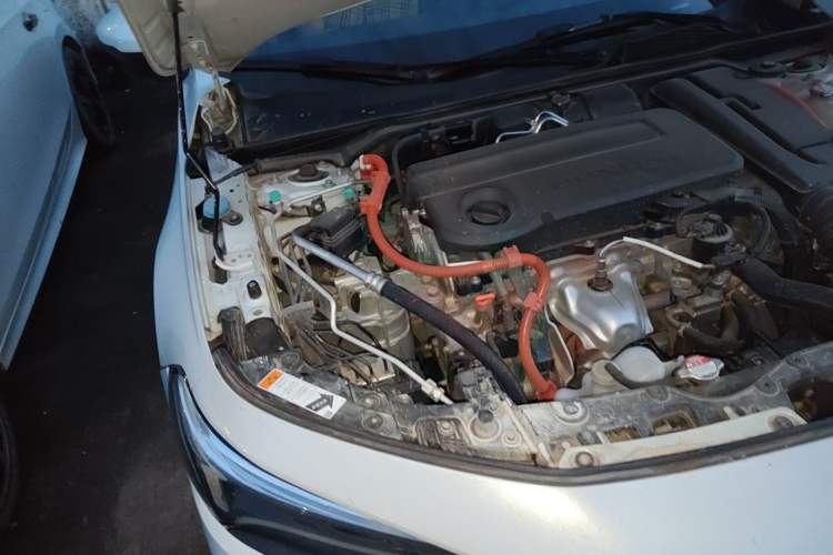 Used Honda Civic 2023 2.0L eHEV Pioneer Edition Engine Bay Right