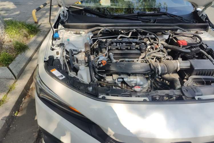 Used Honda Civic 2023 240TURBO CVT Dynamic Edition Engine Bay Right
