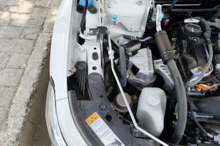 Used Honda Civic 2023 240TURBO CVT Dynamic Edition Engine Bay Right