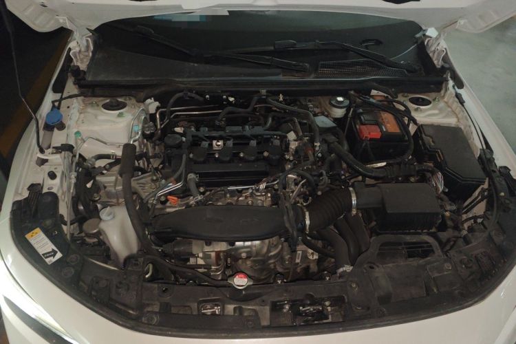 Used Honda Civic 2023 240TURBO CVT Dynamic Edition Engine Bay