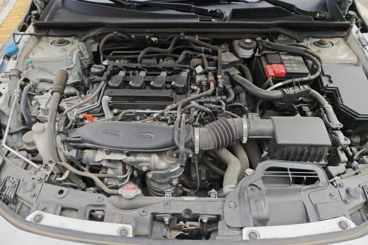 Used Honda Civic 2023 240TURBO CVT Dynamic Edition Engine Bay