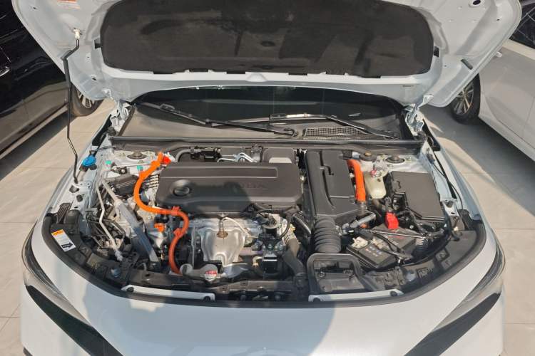 Used Honda Civic 2023 HATCHBACK 2.0L eHEV Extreme Edition Engine Bay