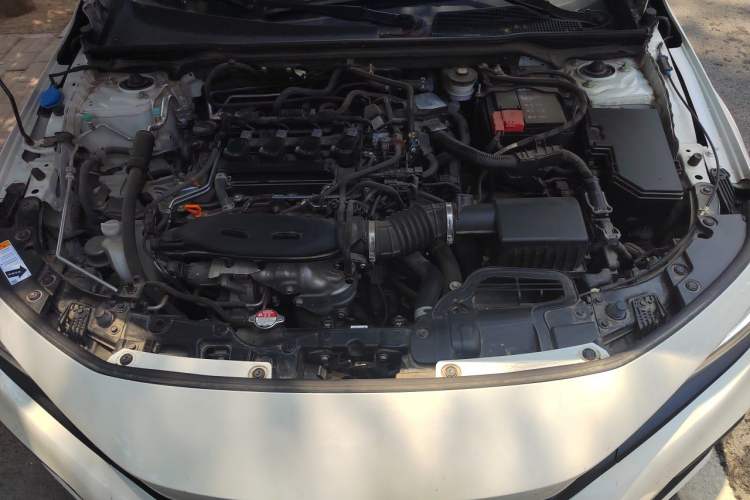 Used Honda Civic 2023 240TURBO CVT Dynamic Edition Engine Bay