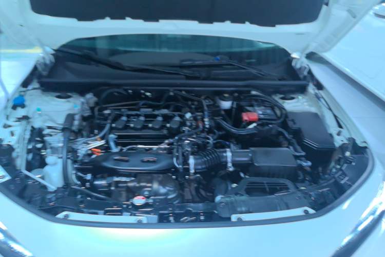 Used Honda Civic 2023 240TURBO CVT Dynamic Edition Engine Bay