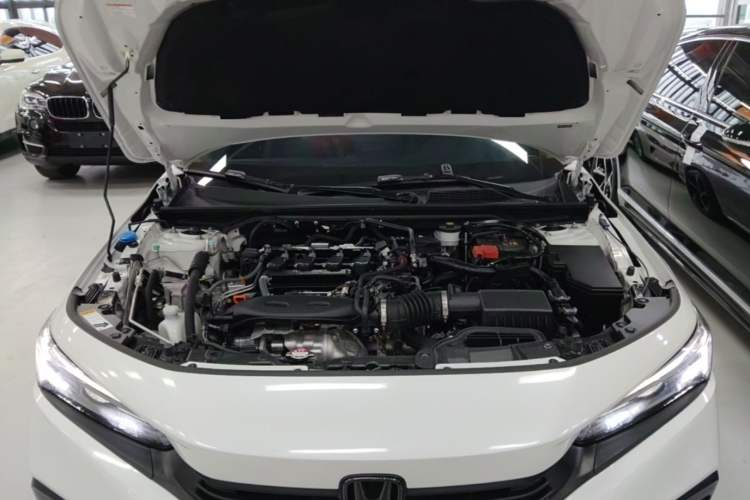 Used Honda Civic 2023 240TURBO CVT Dynamic Edition Engine Bay