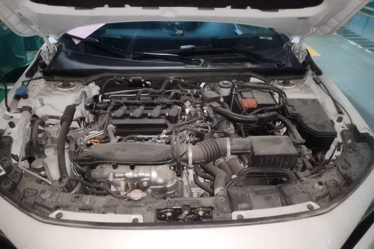 Used Honda Civic 2023 240TURBO CVT Dynamic Edition Engine Bay