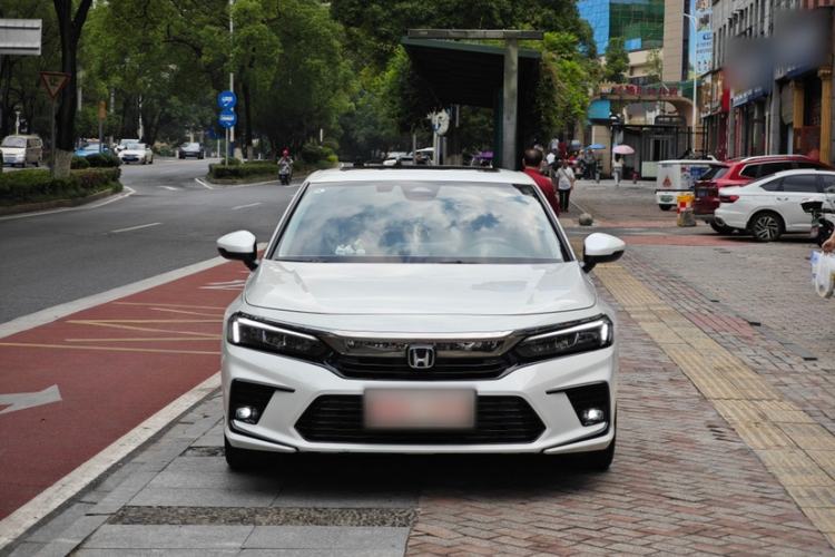 Used Honda Civic 2023 240TURBO CVT Dynamic · Center Stage Special Edition Exterior 1