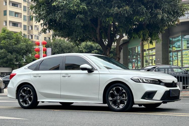 Used Honda Civic 2023 240TURBO CVT Dynamic Control · C-Position Guest Special Edition Exterior 2