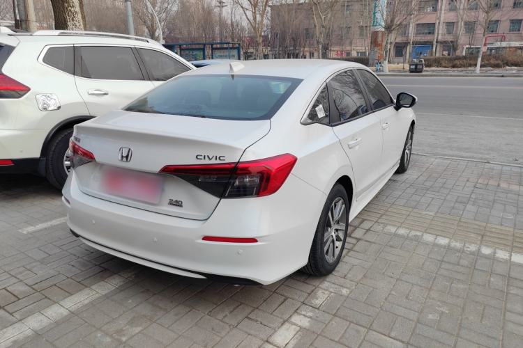 Used Honda Civic 2023 240TURBO CVT Dynamic · Center Stage Special Edition Exterior 3