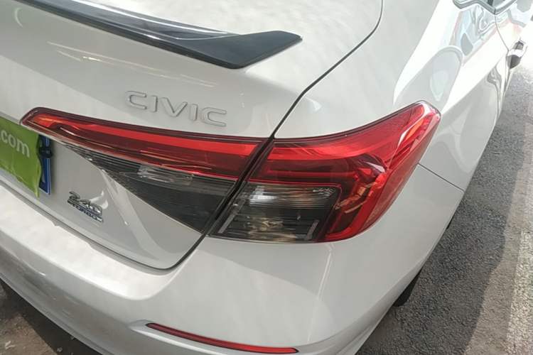 Used Honda Civic 2023 240TURBO CVT Dynamic Edition Exterior 3