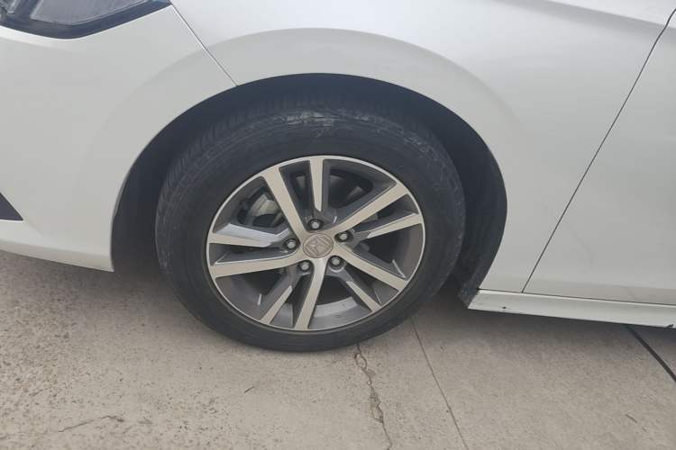 Used Honda Civic 2023 240TURBO CVT Dynamic Edition Exterior 4
