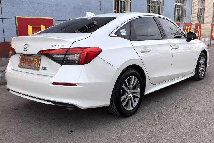 Used Honda Civic 2023 240TURBO CVT Dynamic Edition Exterior 4