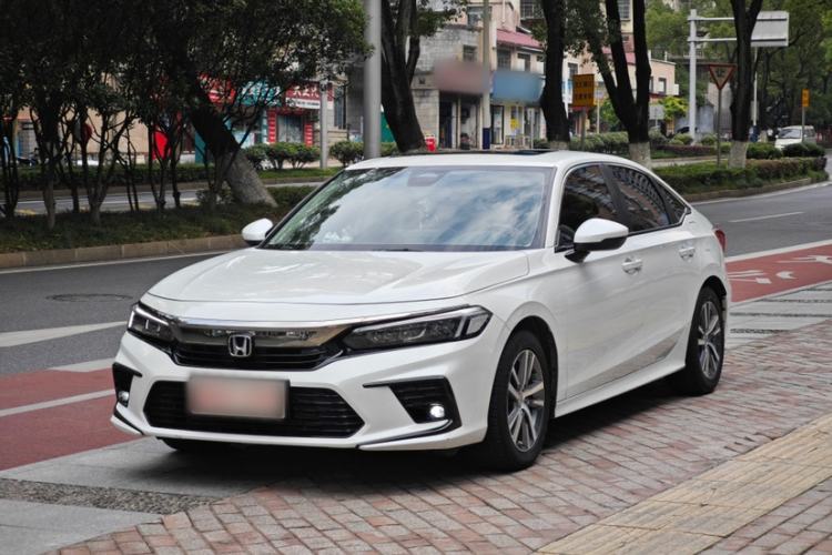 Used Honda Civic 2023 240TURBO CVT Dynamic · Center Stage Special Edition Exterior 5