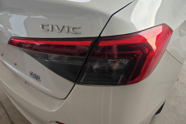 Used Honda Civic 2023 240TURBO CVT Dynamic Edition Exterior 6