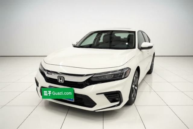 Used Honda Civic 2023 240TURBO CVT Dynamic · Center Stage Special Edition
