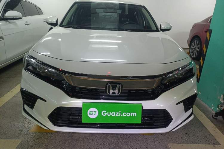 Used Honda Civic 2023 240TURBO CVT Dynamic · Center Stage Special Edition Front