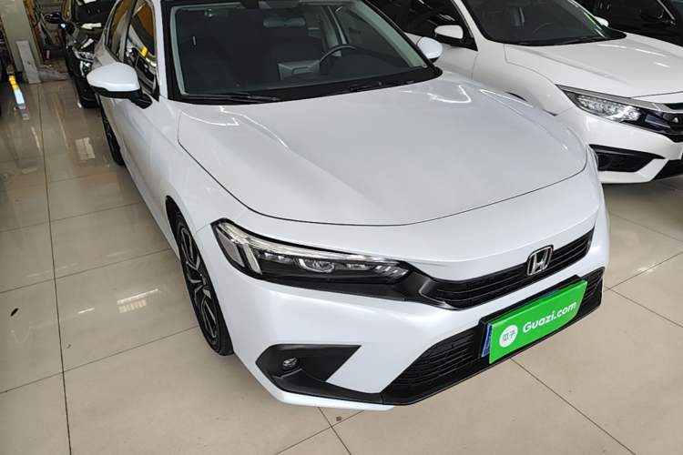 Used Honda Civic 2023 2.0L eHEV Pioneer Edition Front Right 45 Deg