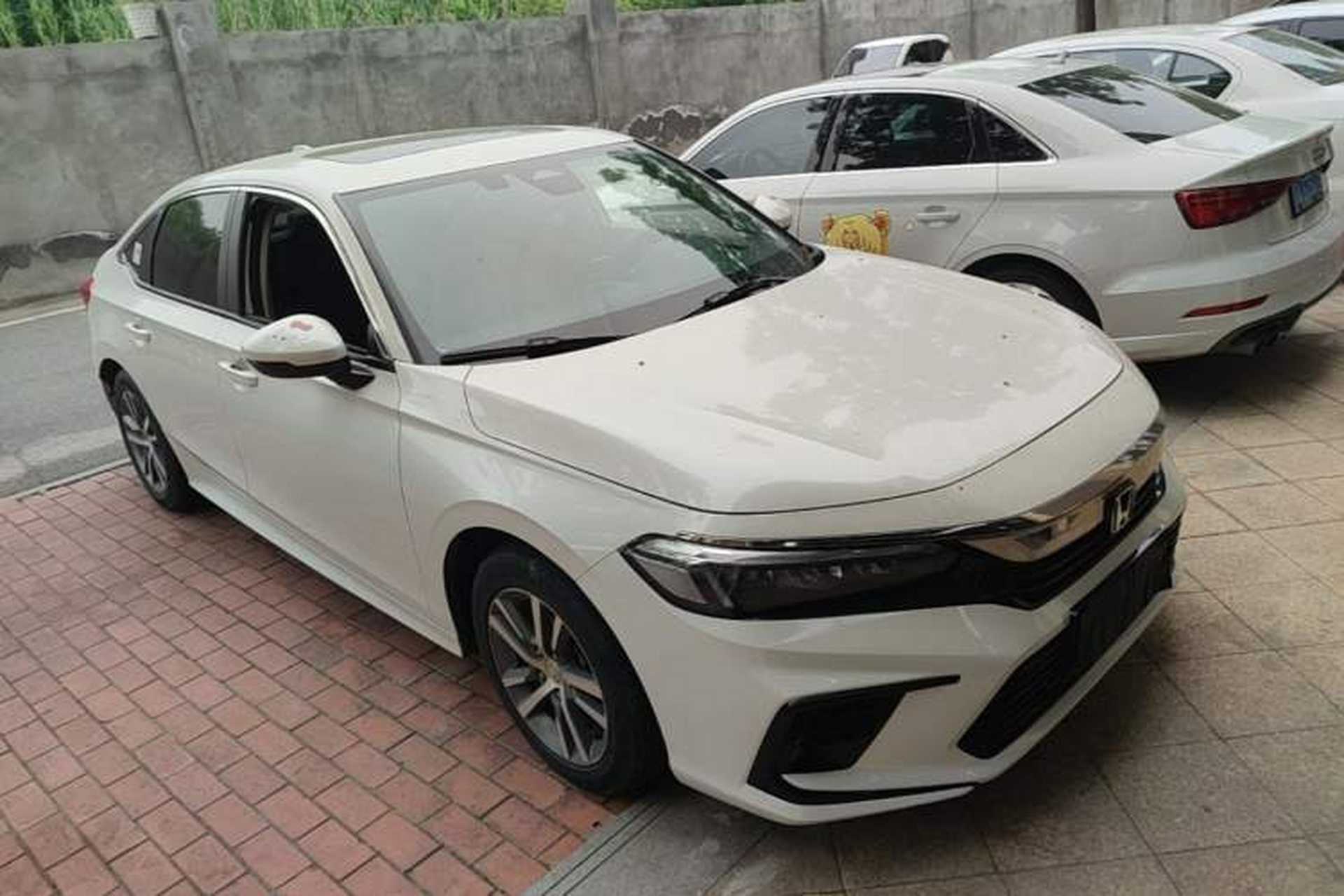 Used Honda Civic 2023 240TURBO CVT Dynamic · Center Stage Special Edition Front Right 45 Deg