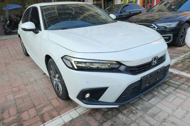 Used Honda Civic 2023 240TURBO CVT Dynamic Edition Front Right 45 Deg