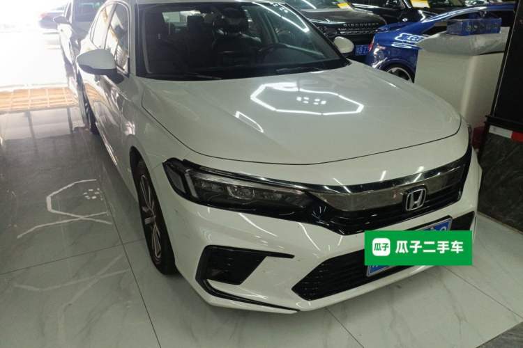 Used Honda Civic 2023 240TURBO CVT Dynamic · Center Stage Special Edition Front Right 45 Deg