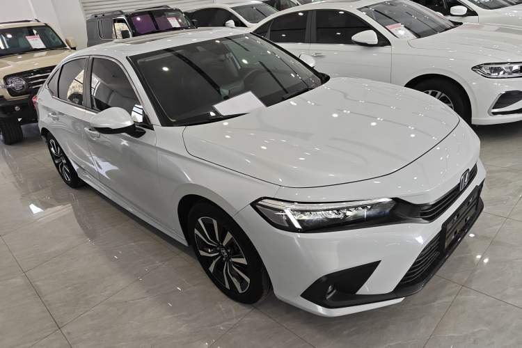 Used Honda Civic 2023 2.0L eHEV Pioneer Edition Front Right 45 Deg