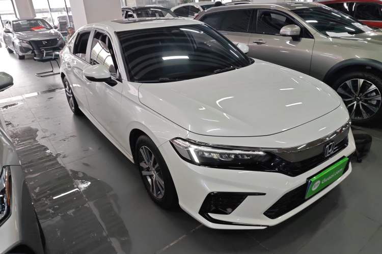 Used Honda Civic 2023 240TURBO CVT Dynamic · Center Stage Special Edition Front Right 45 Deg