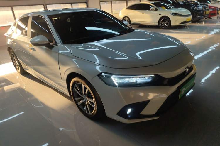 Used Honda Civic 2023 240TURBO CVT Dynamic Edition Front Right 45 Deg