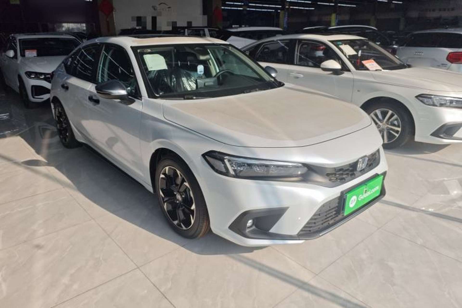Used Honda Civic 2023 HATCHBACK 2.0L eHEV Extreme Edition Front Right 45 Deg