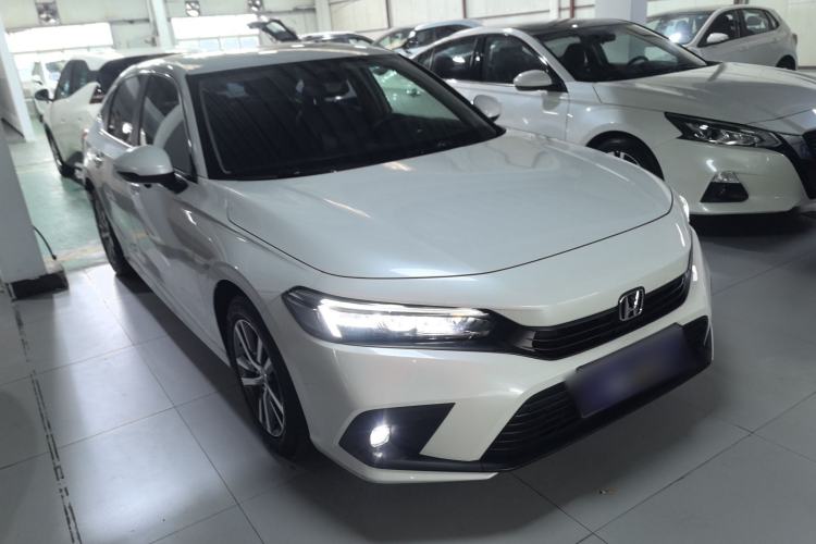 Used Honda Civic 2023 240TURBO CVT Dynamic Edition Front Right 45 Deg