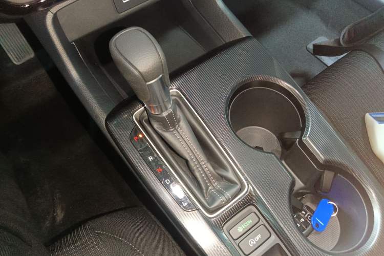 Used Honda Civic 2023 240TURBO CVT Dynamic Edition Gear Lever