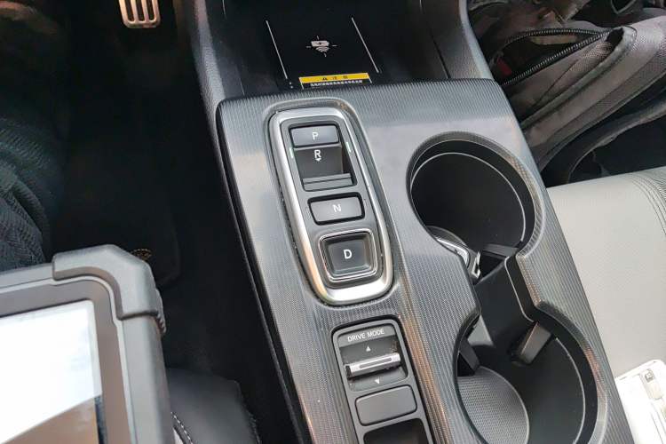 Used Honda Civic 2023 2.0L eHEV Sharp Edition Gear Lever
