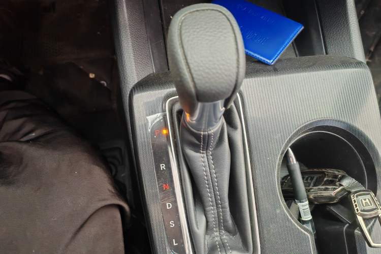Used Honda Civic 2023 240TURBO CVT Dynamic Edition Gear Lever
