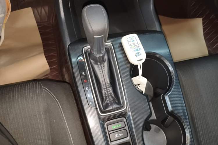 Used Honda Civic 2023 240TURBO CVT Dynamic Edition Gear Lever