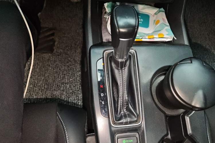 Used Honda Civic 2023 240TURBO CVT Dynamic · Center Stage Special Edition Gear Lever