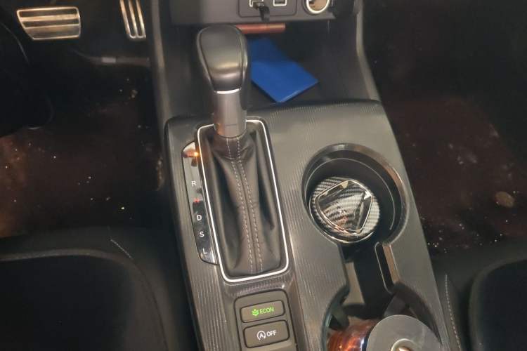 Used Honda Civic 2023 HATCHBACK 240TURBO CVT Extreme Edition Gear Lever
