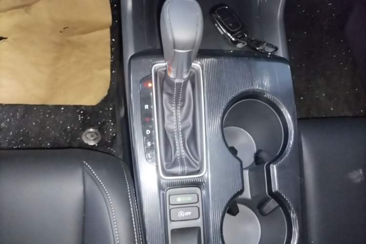 Used Honda Civic 2023 240TURBO CVT Dynamic Edition Gear Lever