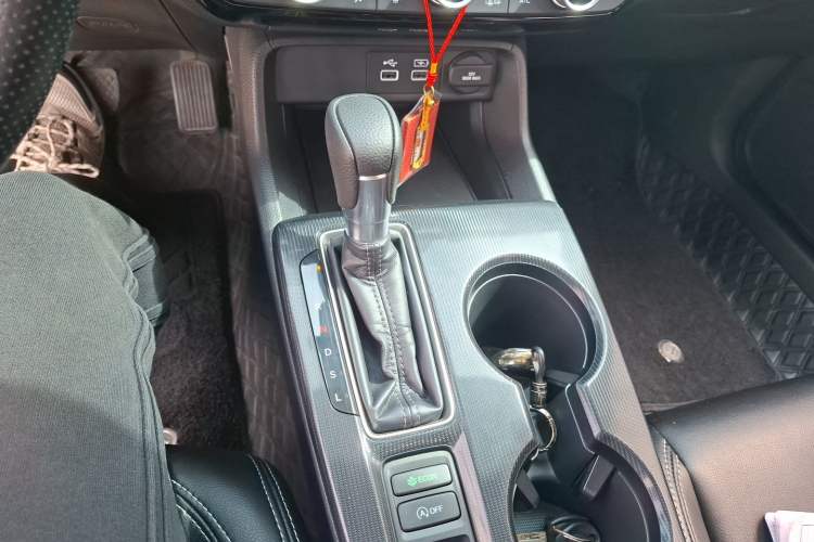 Used Honda Civic 2023 240TURBO CVT Dynamic Edition Gear Lever