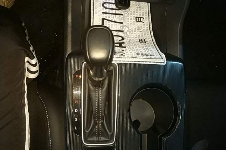 Used Honda Civic 2023 HATCHBACK 240TURBO CVT Extreme Edition Gear Lever