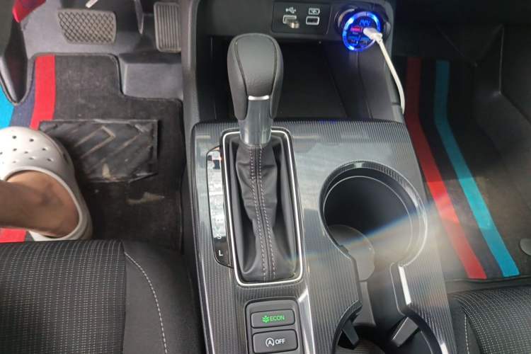 Used Honda Civic 2023 240TURBO CVT Dynamic Edition Gear Lever
