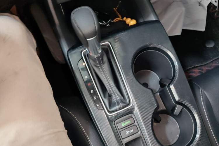 Used Honda Civic 2023 240TURBO CVT Dynamic Edition Gear Lever