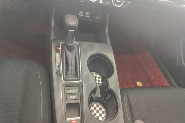 Used Honda Civic 2023 240TURBO CVT Dynamic Edition Gear Lever