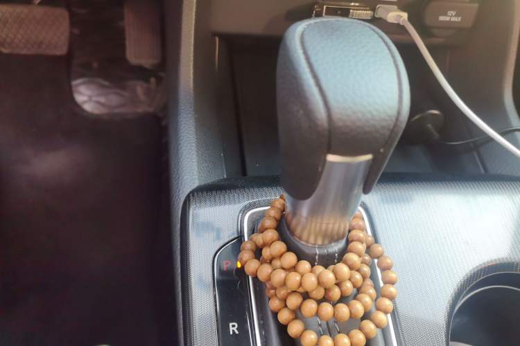 Used Honda Civic 2023 240TURBO CVT Dynamic Edition Gear Lever
